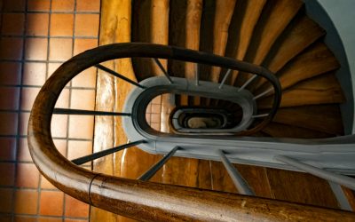 ¿Cada cuánto limpiar las escaleras de una comunidad en Mallorca?