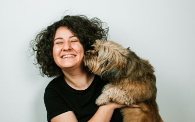 Cómo limpiar una casa con pelos de mascota